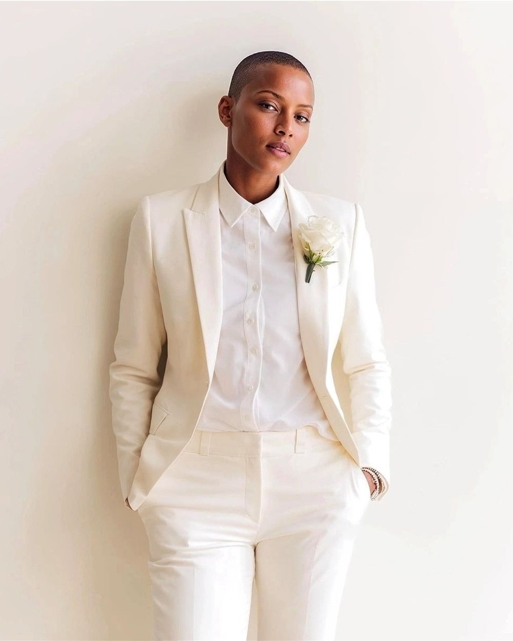 Cream-Coloured Suit with Classic White Shirt